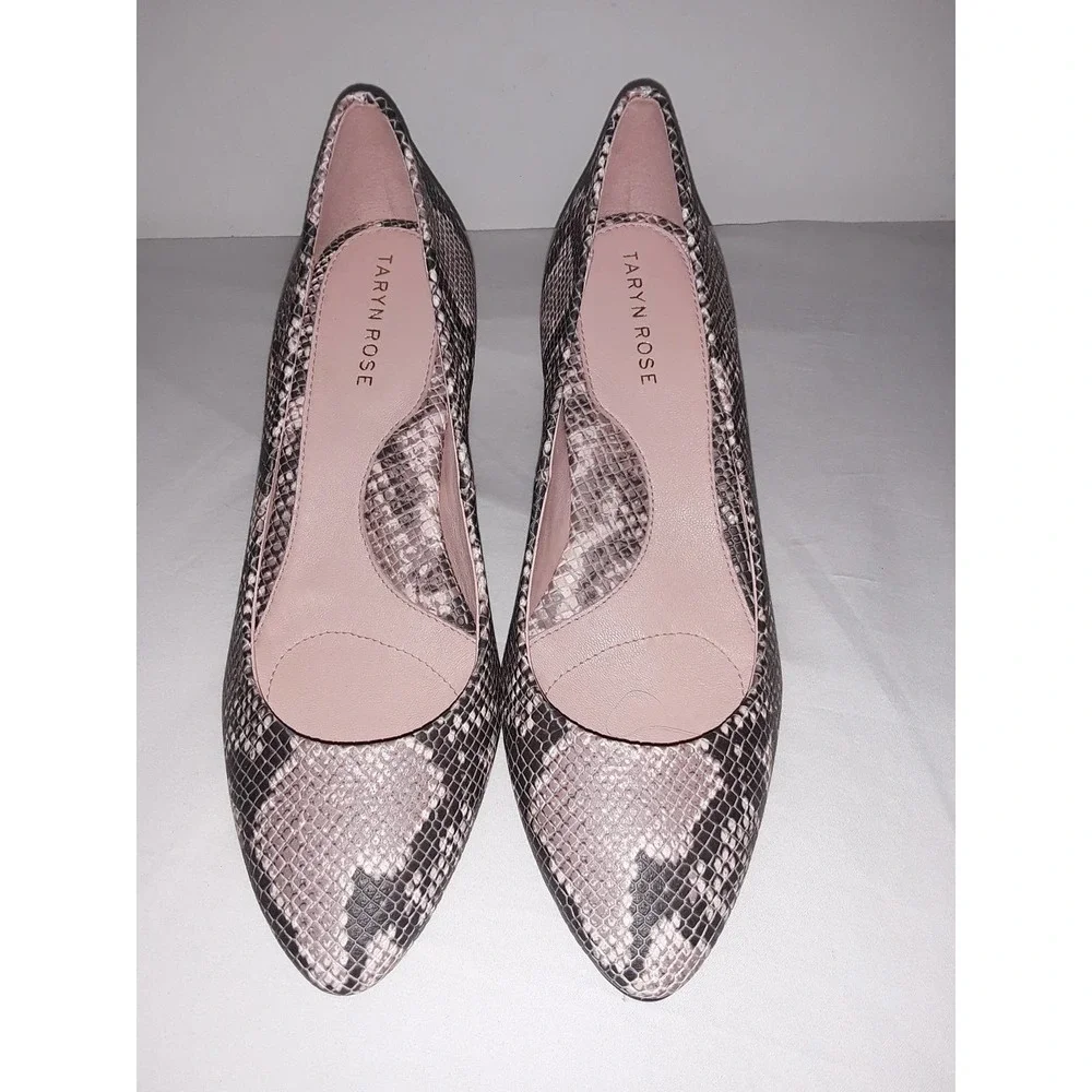NWOB Taryn Rose ROCHELLE Genuine  Leather Pumps Shoes Heels 7 - Picture 5 of 6